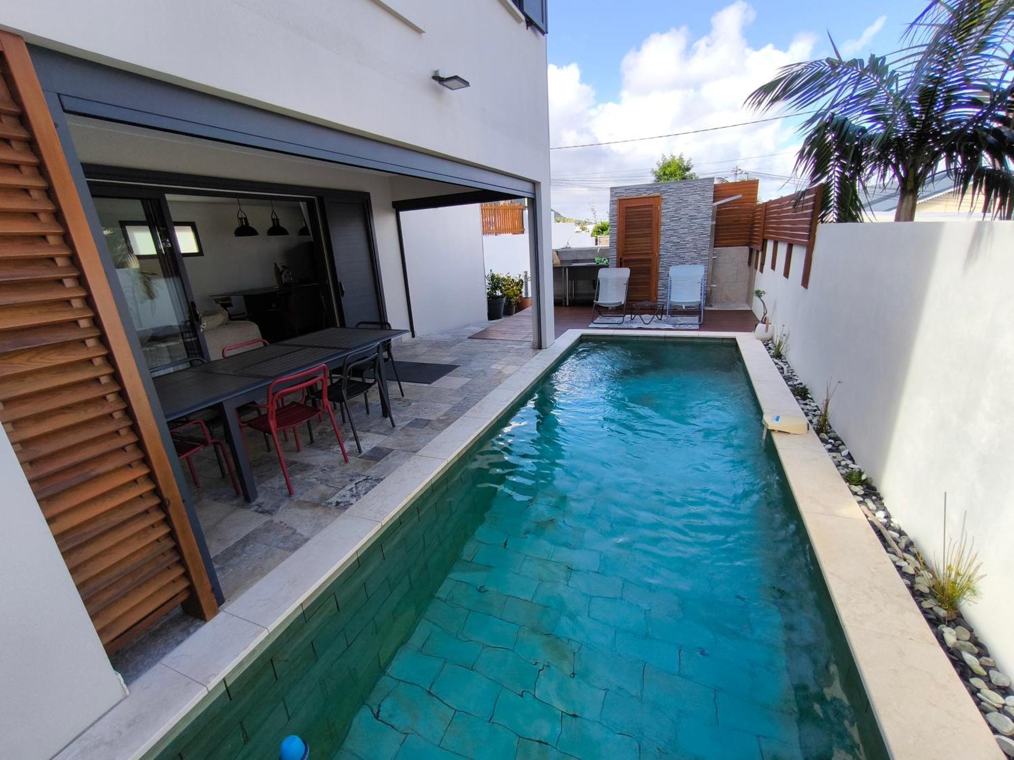 Villa O'Lhaya Piscine Pivee Сен-Жозеф Экстерьер фото